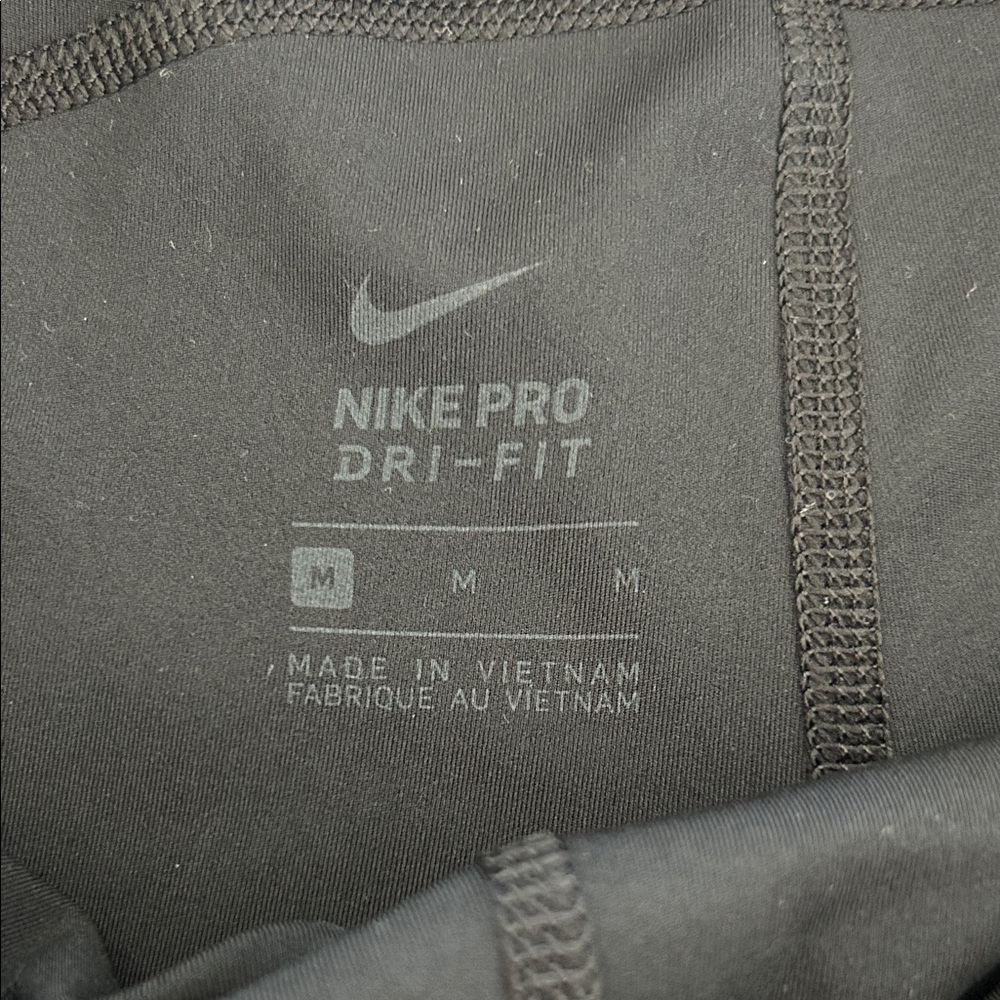 Nike Women's Black Pro Shorts - Picture 2 of 2